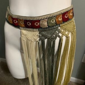 Fringe belt